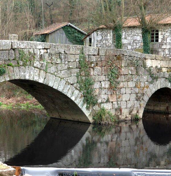 ponte_arco_pombeiro