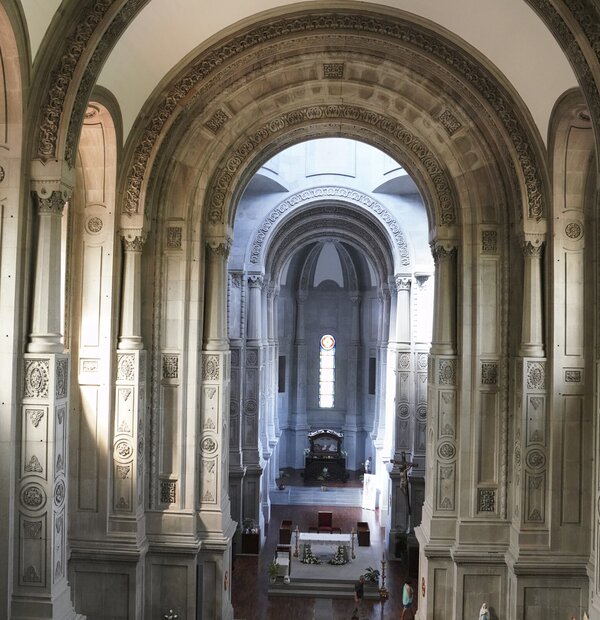 interior_basilica__2_