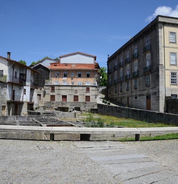 mo_2020_jcf_8833