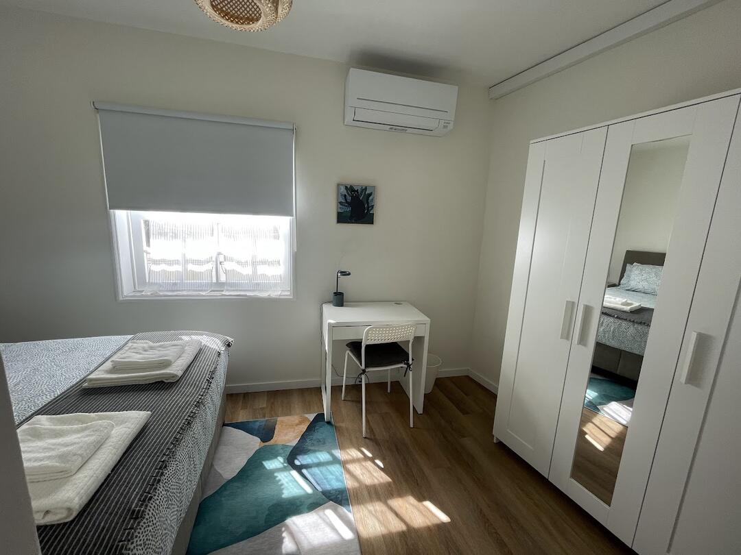 bedroom_2